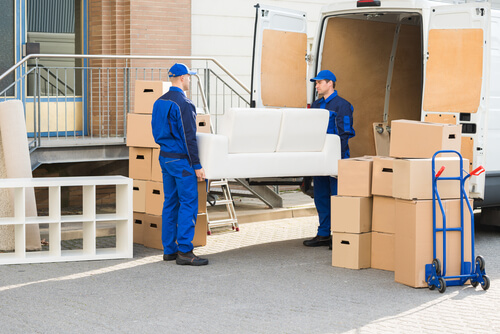 THINGS TO THINK ABOUT WHEN HIRING A MOVING COMPANY